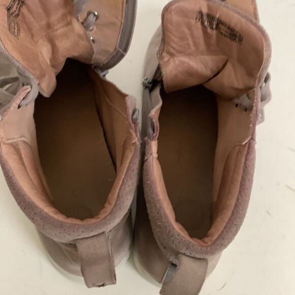 Vionic Jenning Taupe Brown Nubuck Leather High Top Side Zip Sneaker Size 9 - Picture 9 of 13